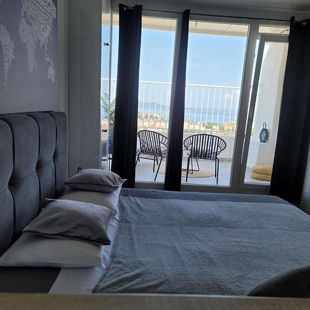Studio Apartment Lanterna Zadar Buitenkant foto