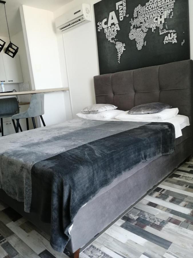 Studio Apartment Lanterna Zadar Buitenkant foto