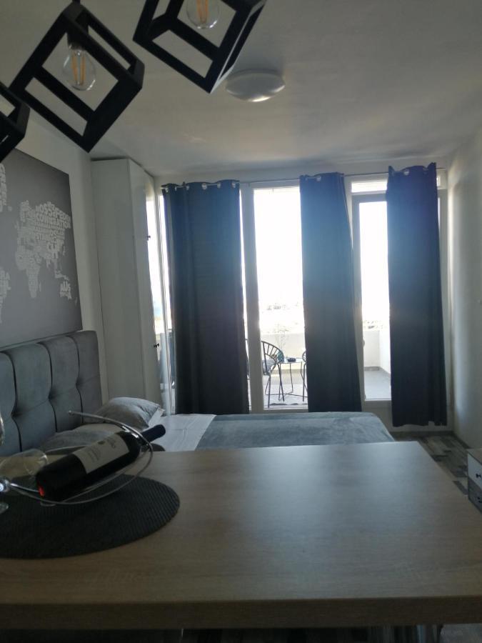 Studio Apartment Lanterna Zadar Buitenkant foto